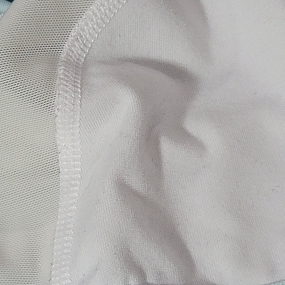 Women’s Nike Tank with built in bra, Sz.M - Picture 12 of 13